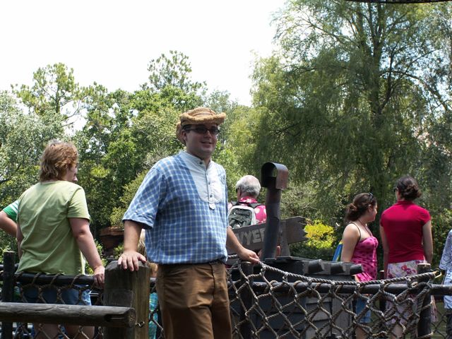 cast member that mentioned the visiting crocodile